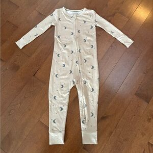Cloud Island Pajamas 2T Kids Toddlers Moon Stars NEW NWOT